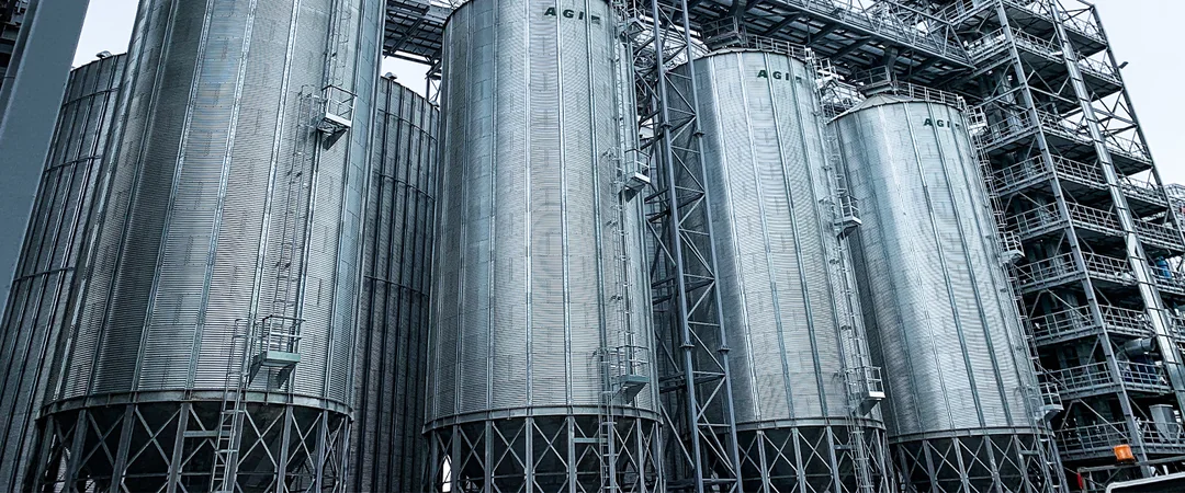 AGI-Trichtersilos